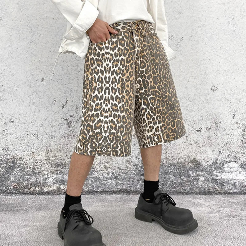retro-leopard-print-shorts_5.jpg